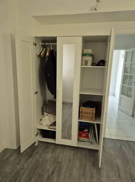 Armoire blanche IKEA modèle BRIMNES · photo 2